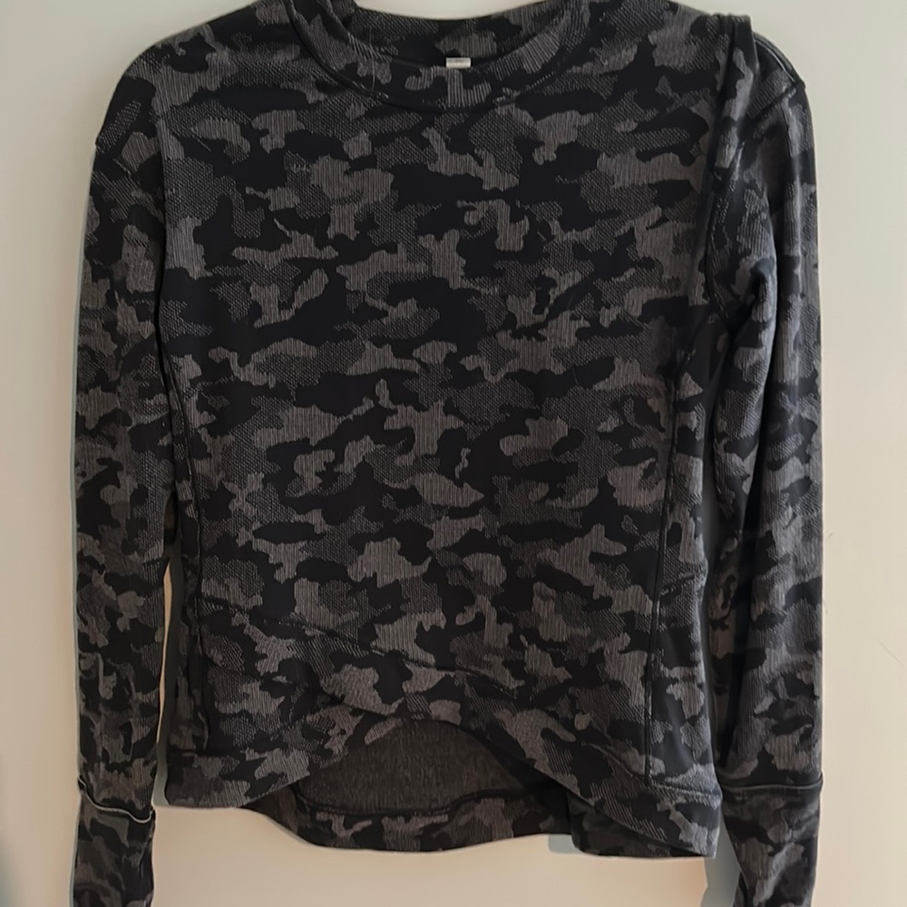 Lululemon cropped pullover